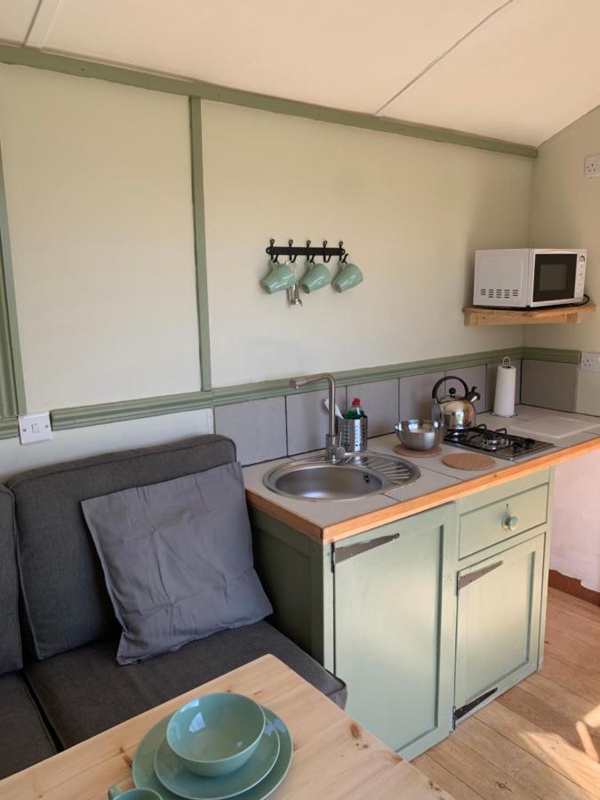 Hillcrest Hut Leilighet Tenby Eksteriør bilde
