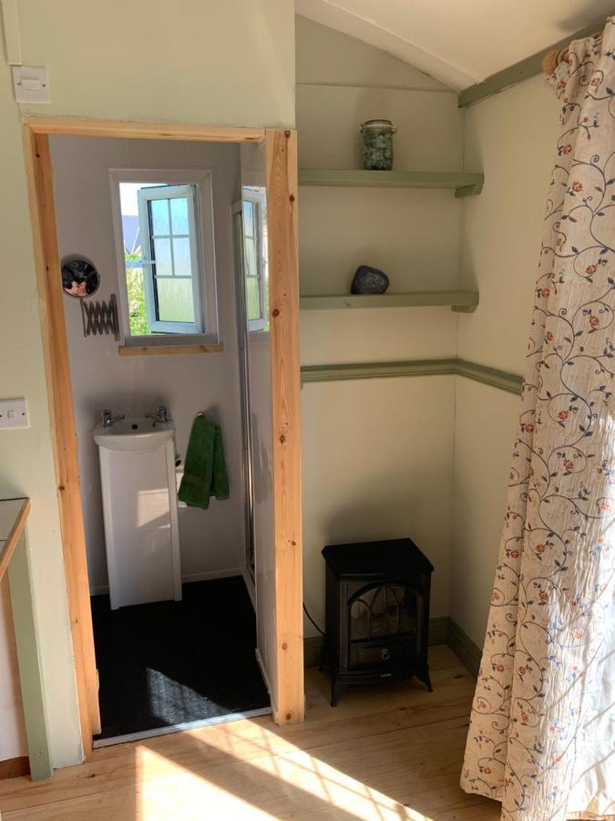Hillcrest Hut Leilighet Tenby Eksteriør bilde
